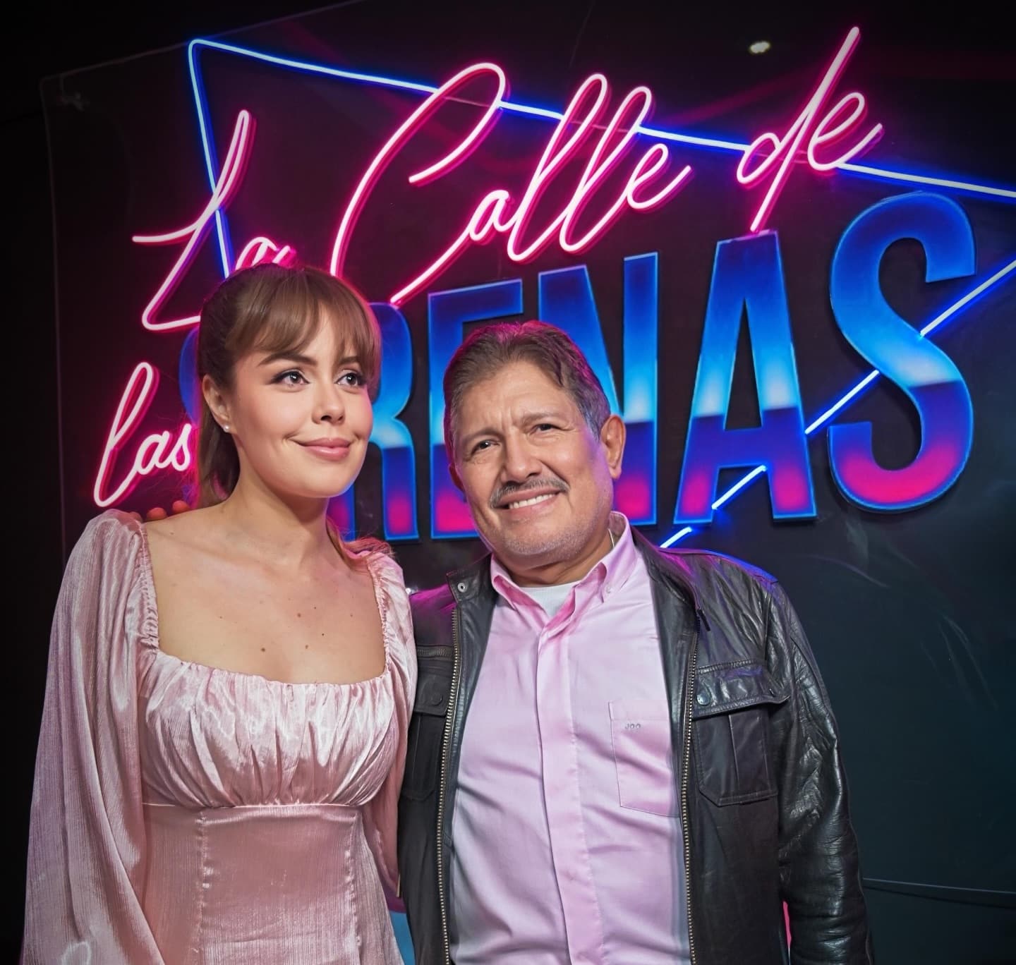 Noche retro en Sirenas